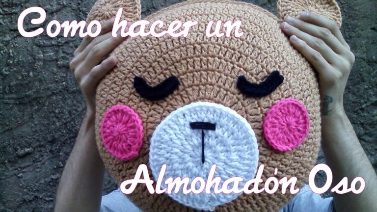 Almohada Crochet Oso